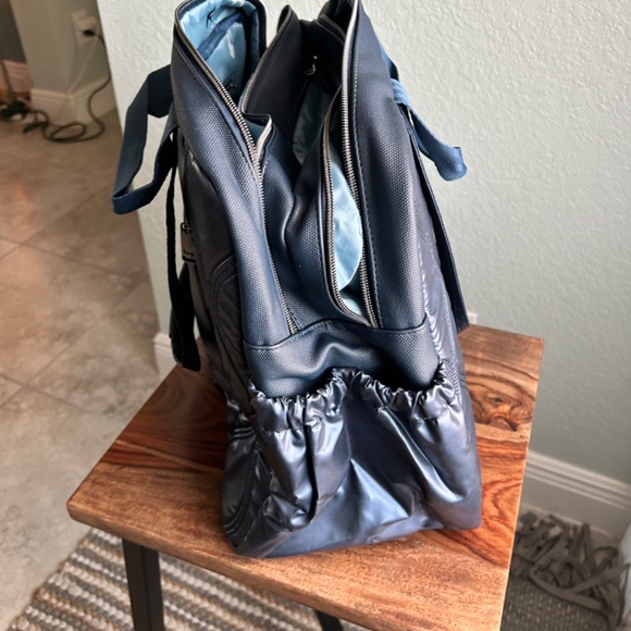 Lug Aviator bag, NWT - Picture 3 of 13